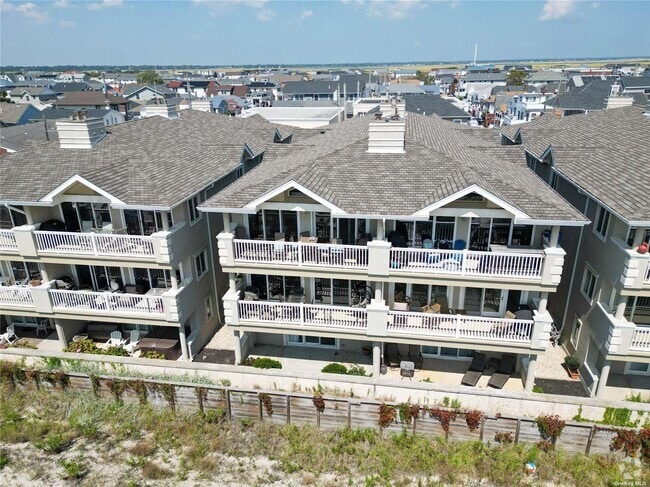 Building Photo - 1051 Oceanfront Unit 6 Rental