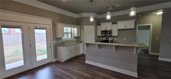 Photo - 902 Sugar Lf St