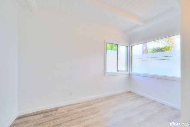 Photo - 6029 Macarthur Blvd