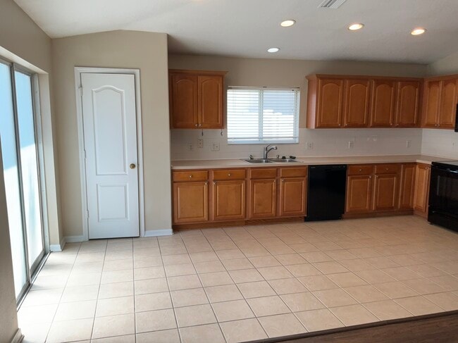 Photo - 7461 Hunters Greene Cir