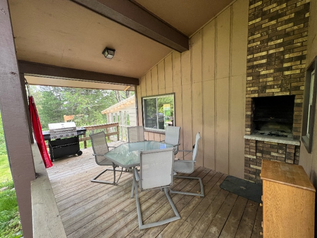 Photo - 2207 Eagle Ln