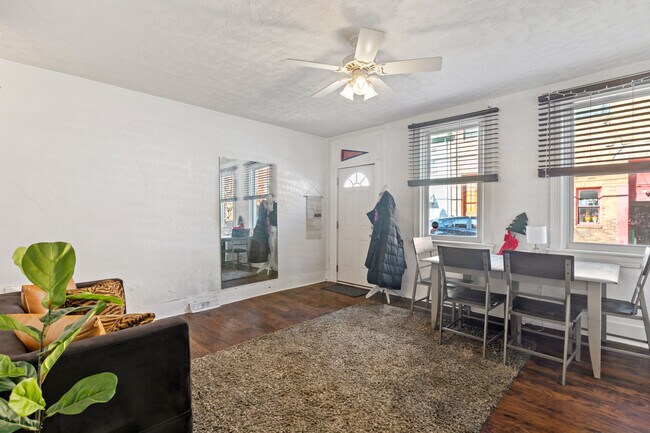 91 S 15th St
