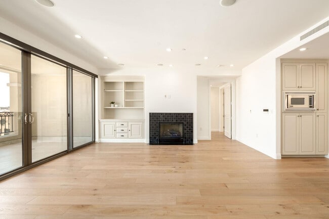 Photo - 7181 E Camelback Rd Unit 504