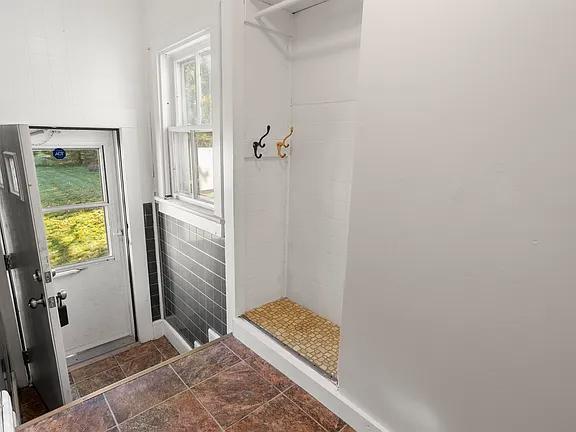 Photo - 1726 Iowa St