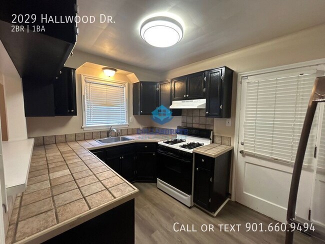 Photo - 2029 Hallwood Dr