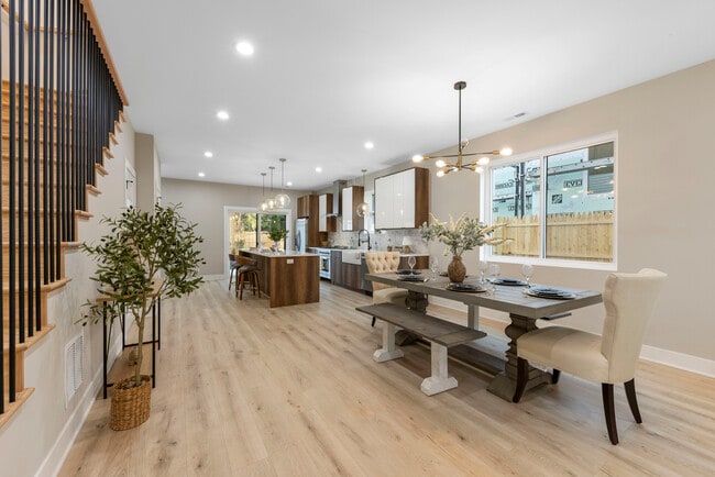 Photo - 5901 W Erie St