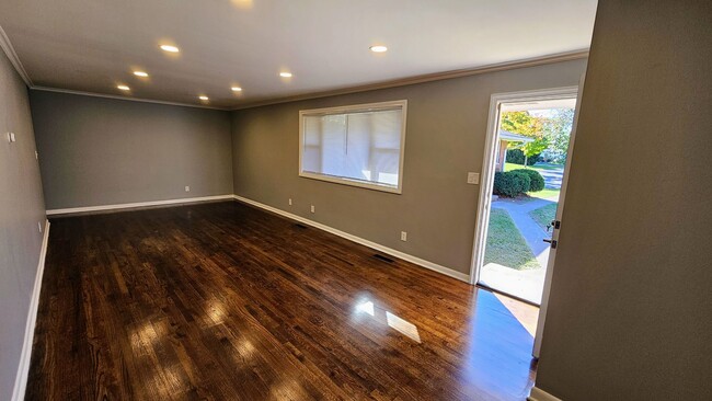 Photo - 1168-1174 Eastfield Road Unit 1168