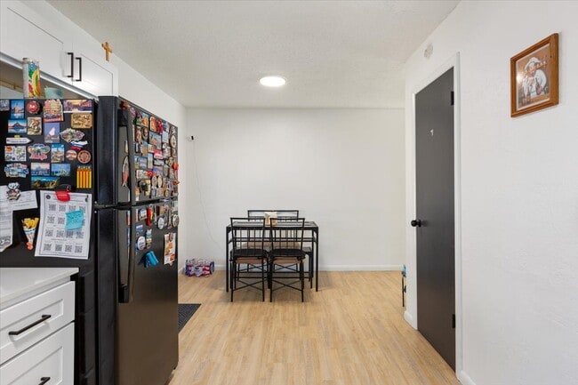 Photo - 333 NW 65th St