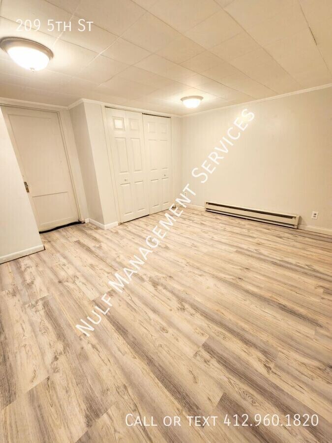 Photo - 209 5th St