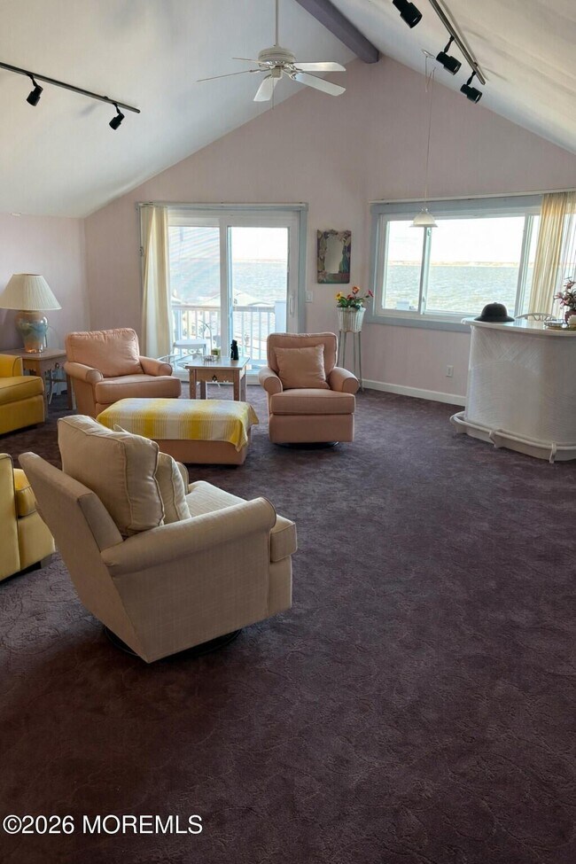 Photo - 506 S Bayview Ave