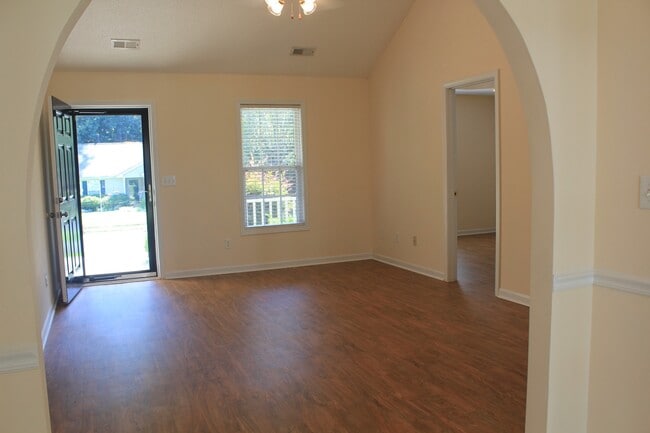 Photo - 2320 Mancke Drive