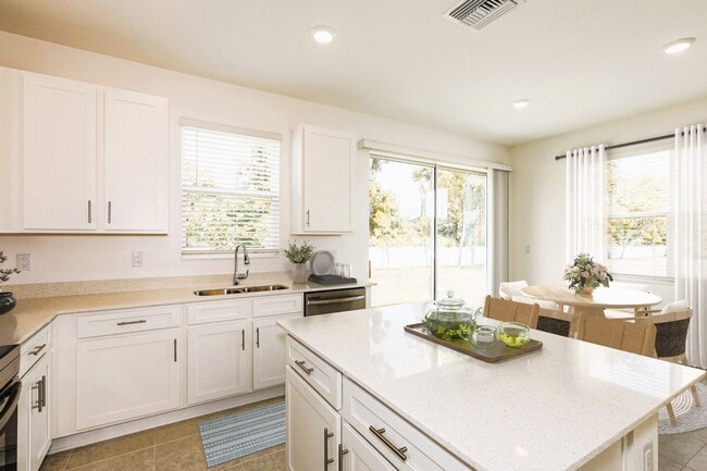 Building Photo - 1531 Tristar Dr