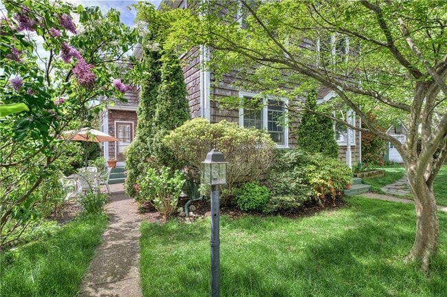 Photo - 127 Foote St
