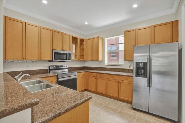 Photo - 1033 NE 17th Way