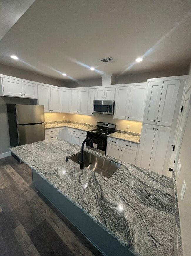 Photo - 2 Bedroom, 2 Bathroom ADU Unit 1580-200