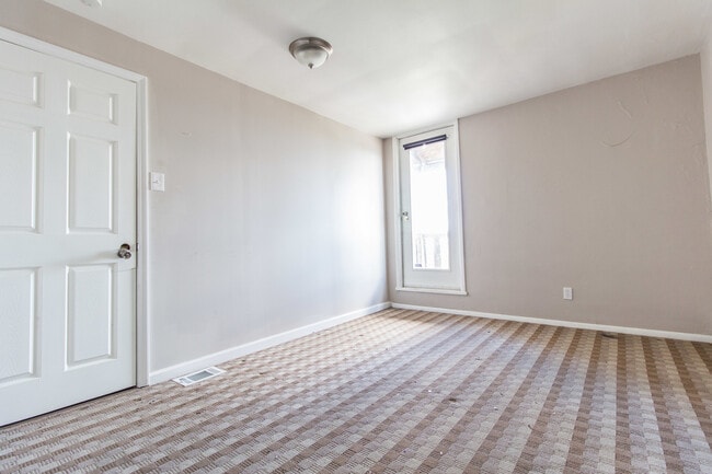 Photo - 1028 E Warrington Ave Unit Apt 3