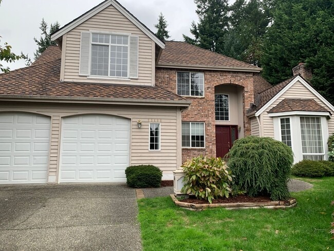 Location location 4 bedroom, 2.5 bath in t... - Location location 4 bedroom, 2.5 bath in t... House