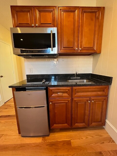 860 Beacon St Unidad 8