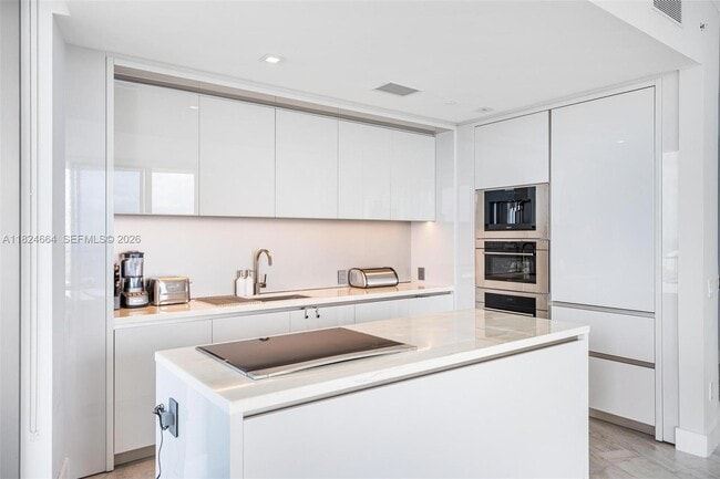 Photo - 18975 Collins Ave Unidad 3905