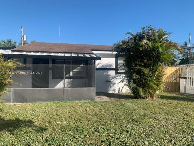 Building Photo - 3 bedroom in Hollywood FL 33023 Rental