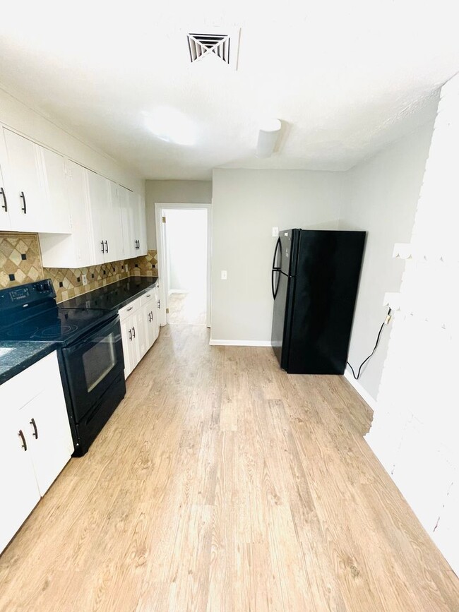 ** 4 Bed 2 Bath Located in Dalraida ** Cal... Rental House Rental in