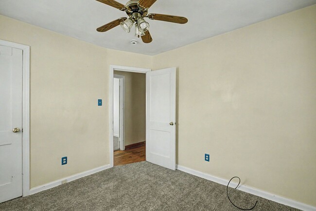 Photo - Call Sabrina Thomas at 757-767-0767 for more information