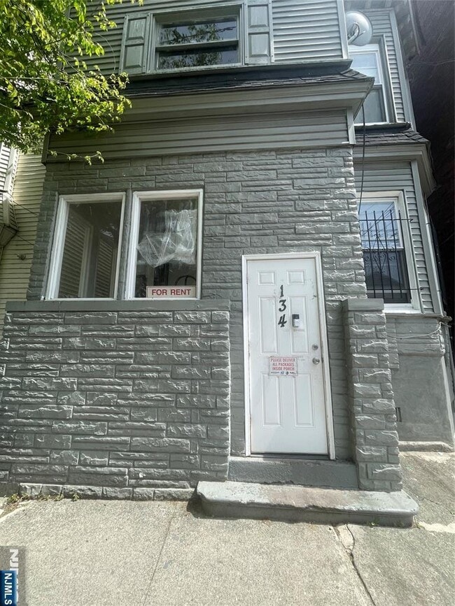Building Photo - 134 S 7th St Unit 1-1 Rental