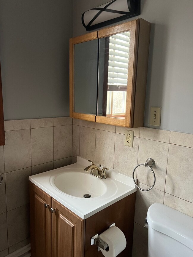 Photo - 1077 E Jersey St Unit 5