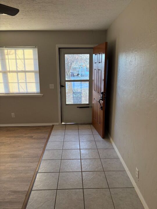 Photo - 203 Maple St