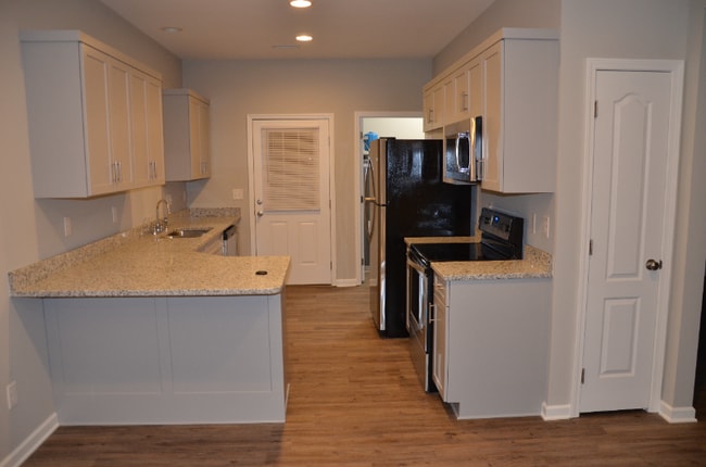 Photo - 1567 14th Ave NE