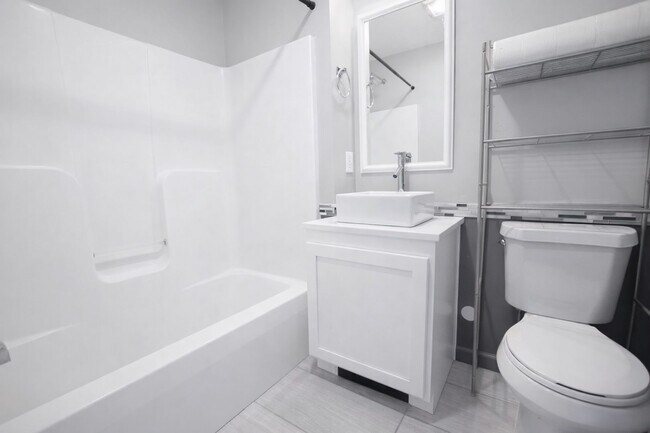 Photo - 605 S Aurora St Unit 1