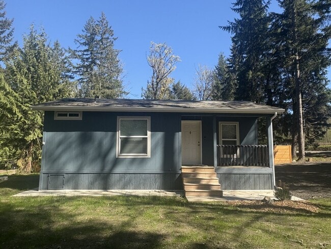 Photo - Remodeled 1BR Cottage on Private Wooded Lot