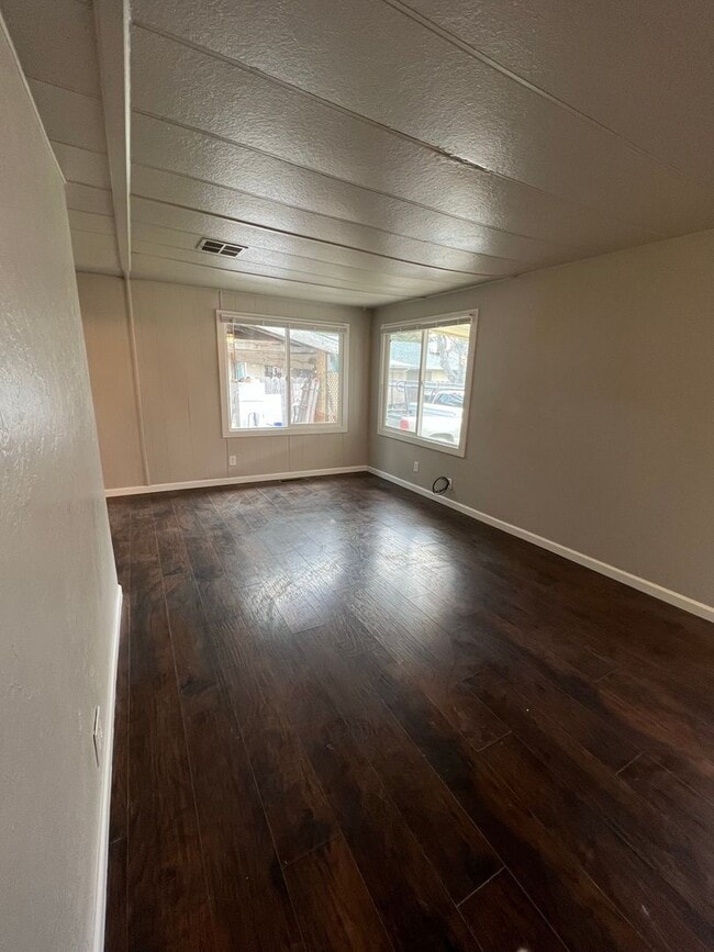 Photo - 2 bedroom 1 bathroom with bonus room located in the Avenues