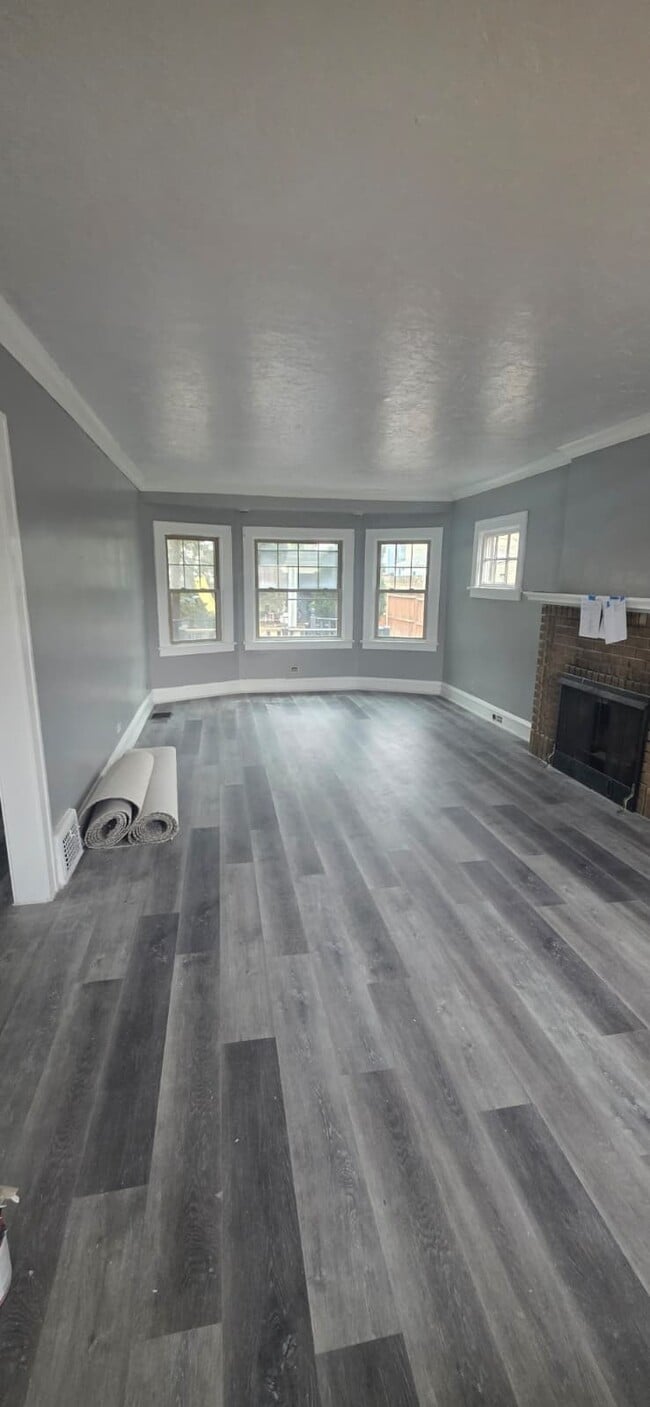 Photo - 2111 Goodnor Rd