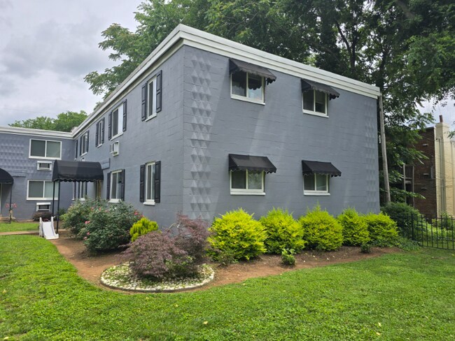 Photo - 3206 Ellwood Ave Unit C