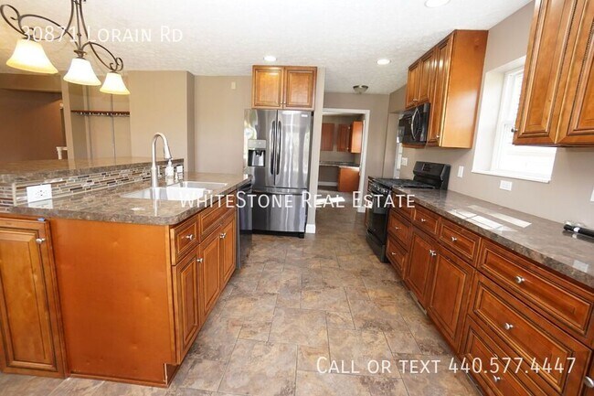 Photo - 30871 Lorain Rd