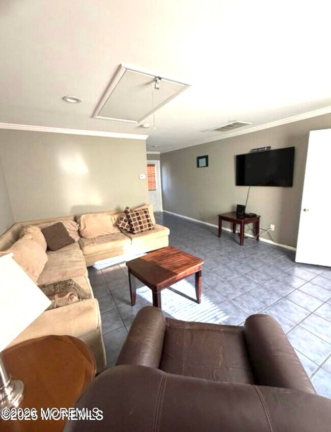 Photo - 60 Sherman Ave Unit B