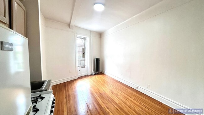 936 West End Ave Unit D5