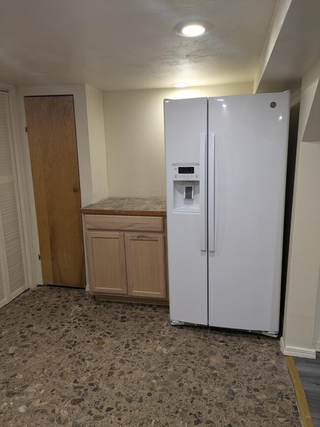 Photo - 1547 Sturgus Ave S