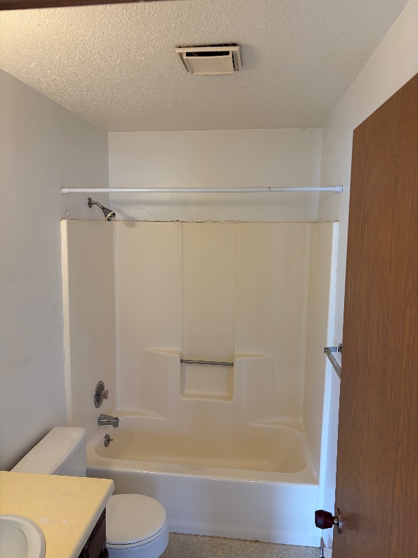 Photo - 1402 Division St W Unit 4