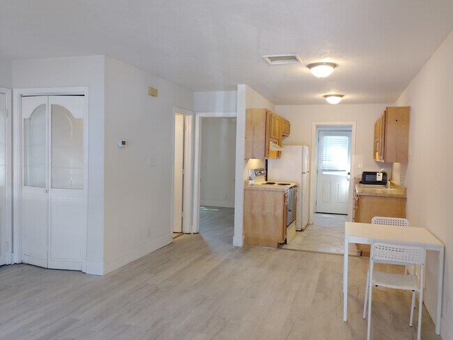Building Photo - 110 Horizon River Dr Unit I1