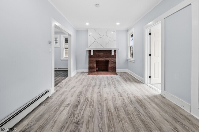 Photo - 27 Berkeley Pl Unit 1