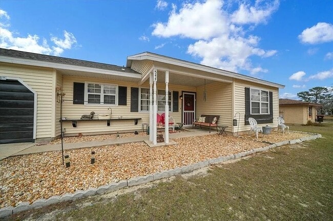 Photo - 544 Silver Course Cir