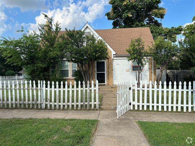 Building Photo - 2701 Stuart Dr Rental