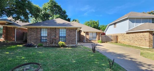 Photo - 2204 Turf Club Dr