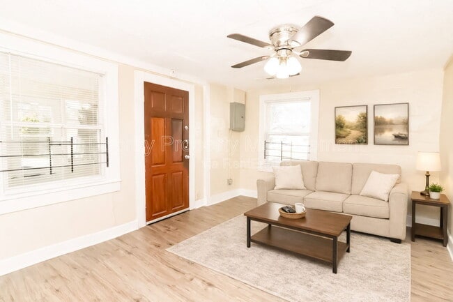 Photo - 1422 Wilson Rd