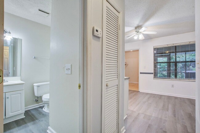 Photo - 6280 Lucille Dr