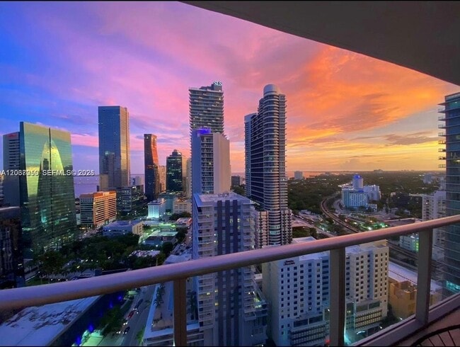 Building Photo - 1100 S Miami Ave Unit 2902