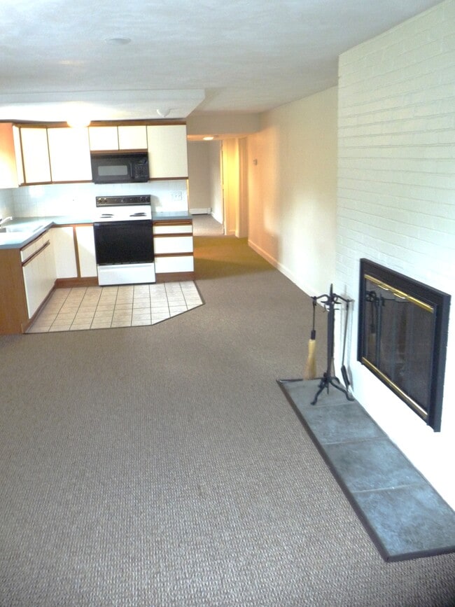 Photo - 44 Lawrence Ln Unit 1 Bedroom Apartment