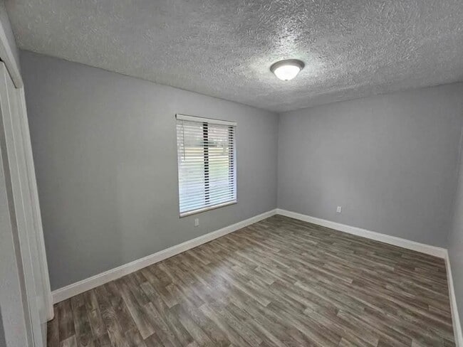Photo - 345 McVey Rd Unidad 407